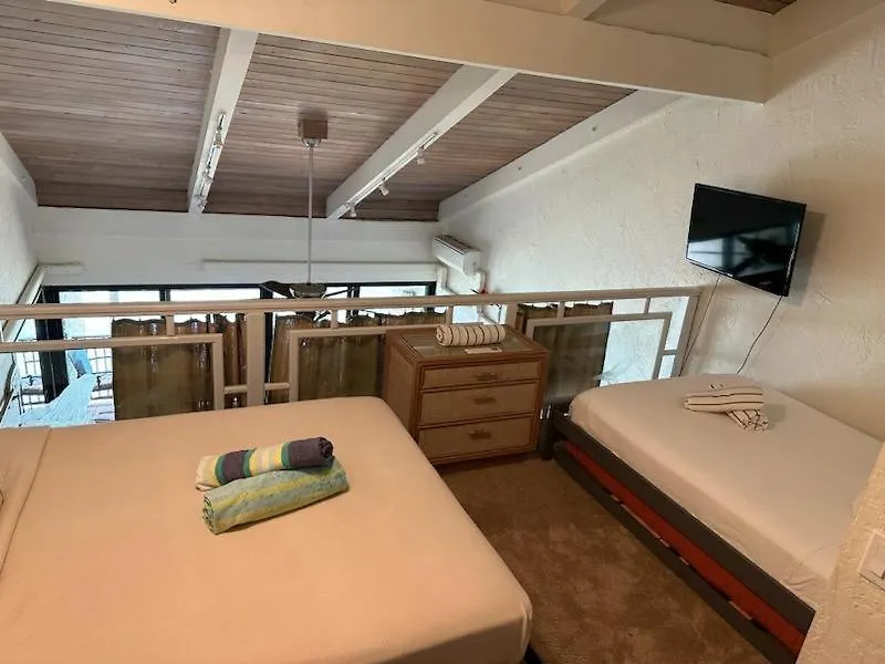 Noniluna 1 & 2 Rent Together - Sleeps 20 Lahaina United States