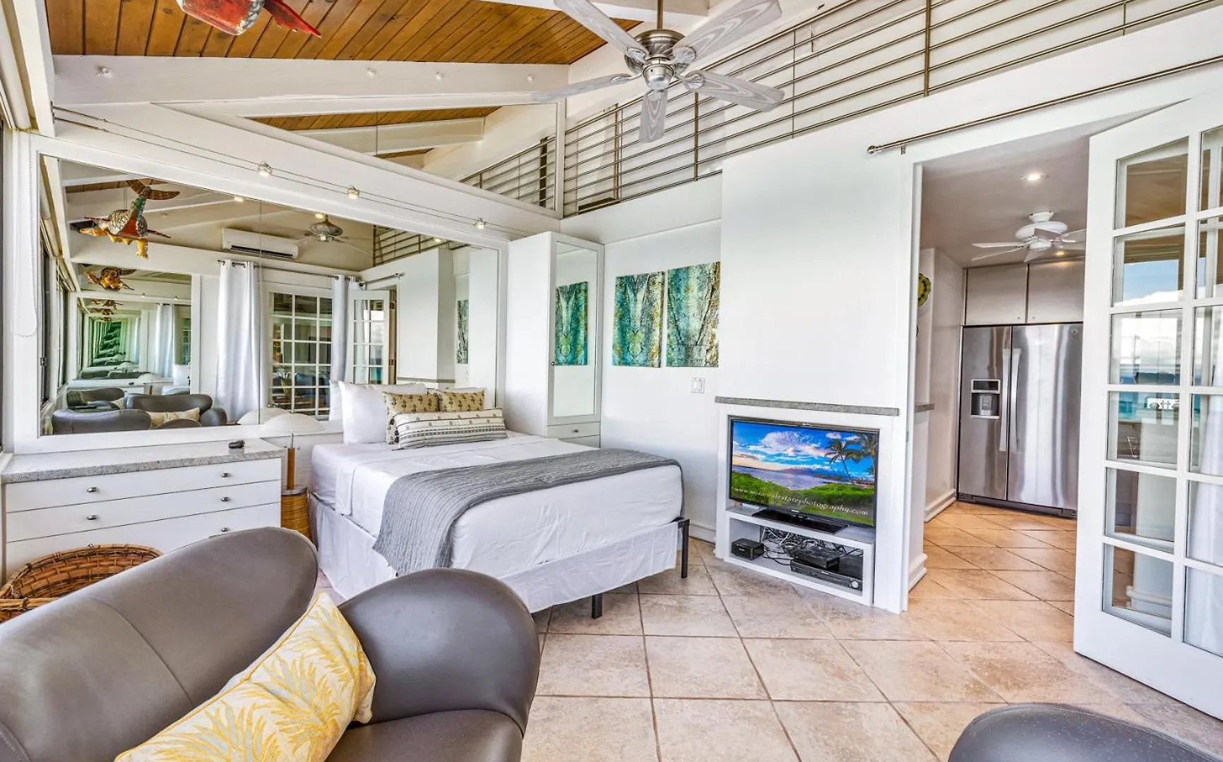 Noniluna 1 & 2 Rent Together - Sleeps 20 Lahaina 0*,  United States