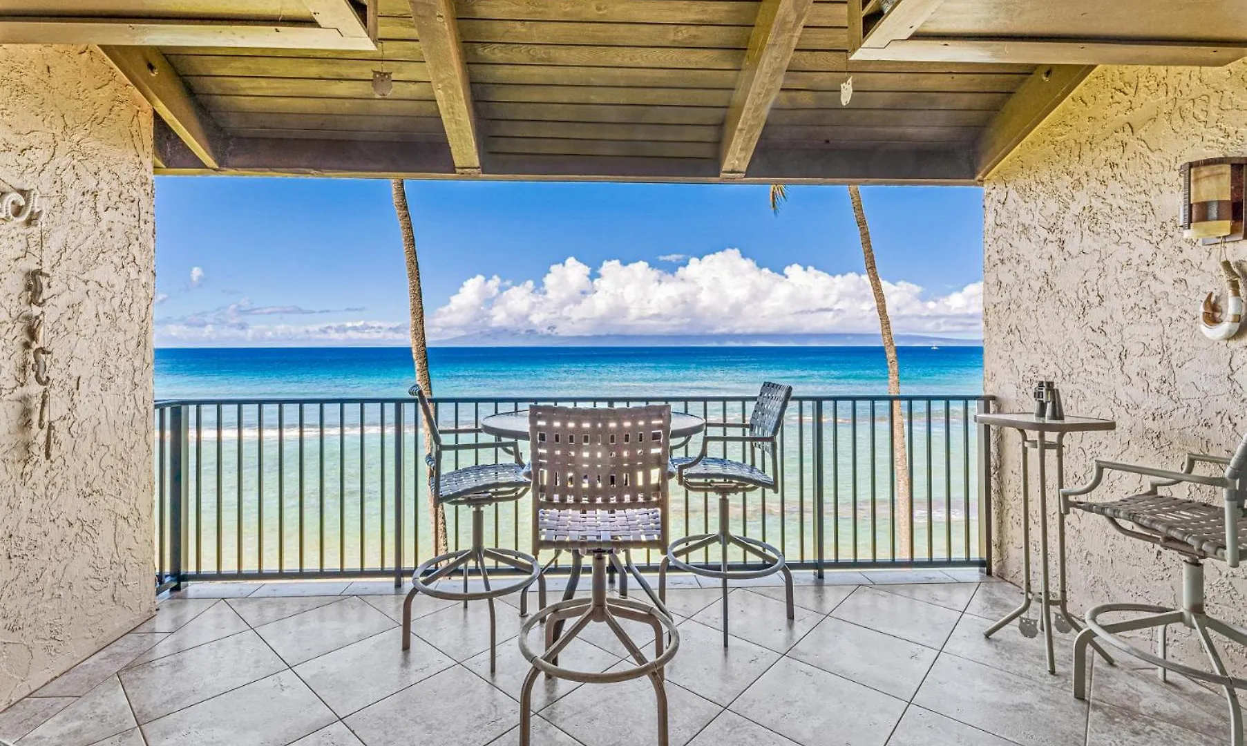 Noniluna 1 & 2 Rent Together - Sleeps 20 Lahaina 0*,  United States